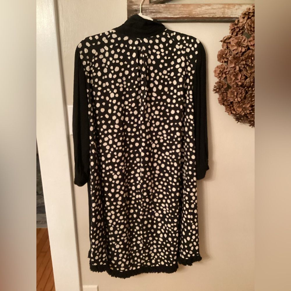 UMGEE SIZE LARGE BLACK LINEN BLEND SHIRT DRESS WITH LEOPARD POLKA DOT BACK